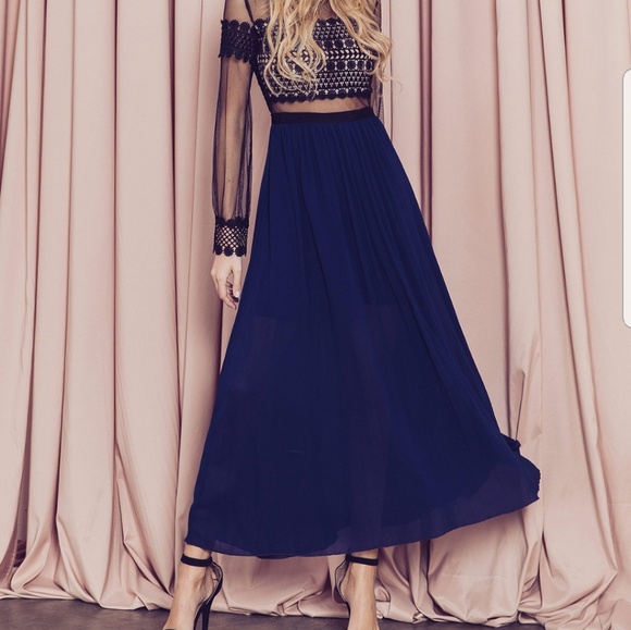 MESH AND LACE MAXI DRESSENDLESS ROSE - Picture 2 of 5